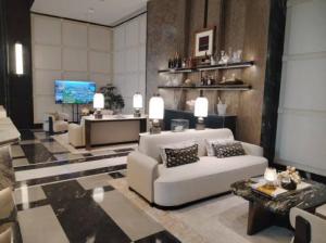 成都金府路金府灯具城，灯具批发有保障、价格公道更划算、安装更专业、配送更快捷，一站式解决您的所有灯具需求